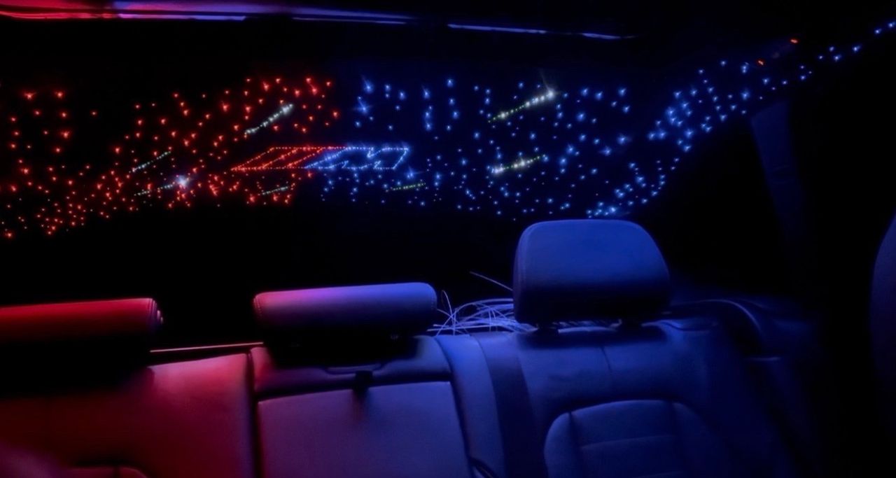 Two-tone red and blue fibre-optic headliner